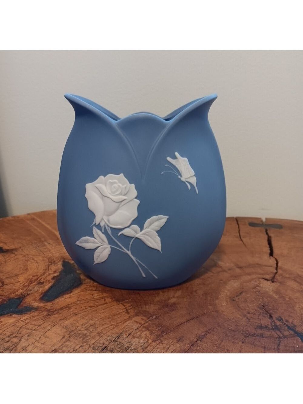 Project By O-S-Y Cameo Tulip Shaped Vase